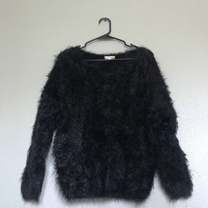 Fuzzy SOFT black sweater